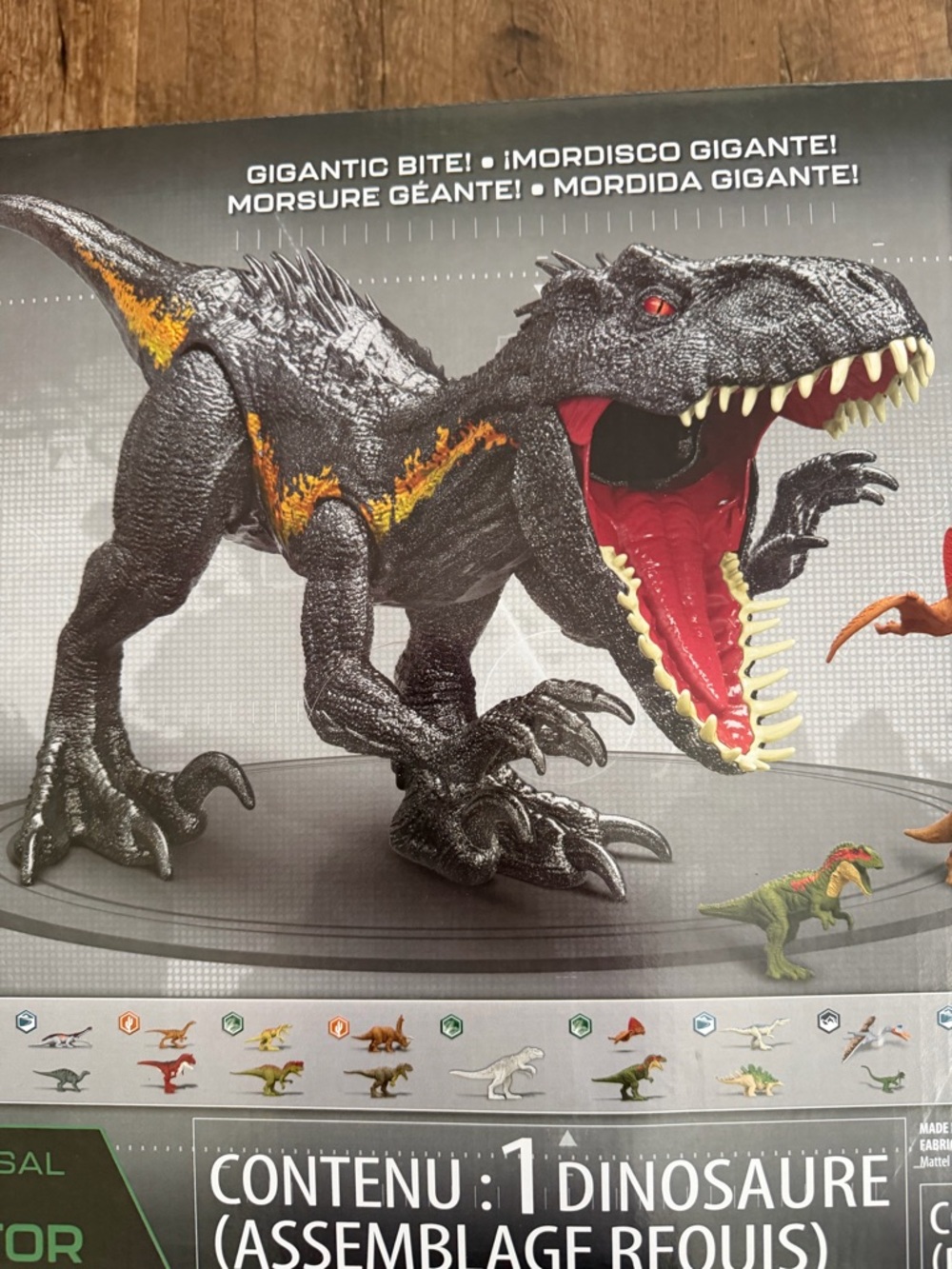 Super Colossal Indoraptor Toy Jurassic World dinosaur action figure new in box - Picture 7 of 8